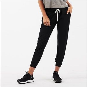 Vuori Performance Joggers